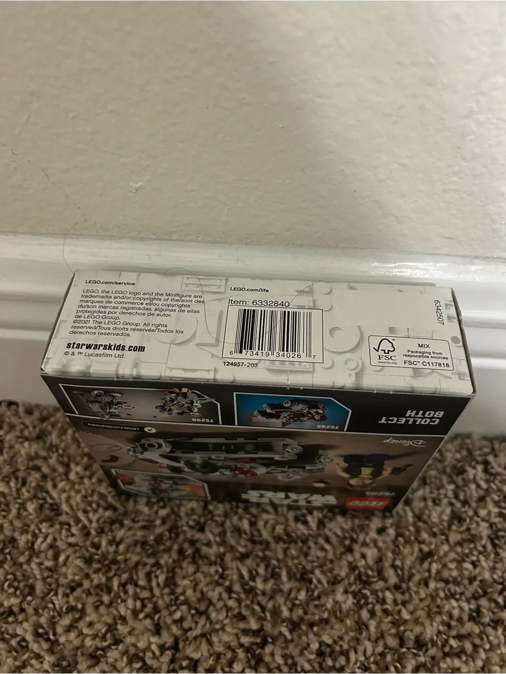 LEGO Star Wars Millennium Falcon Microfighter